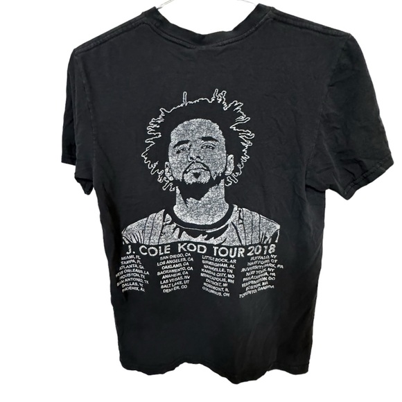 J Cole 2018 RAP Official Tour Merch Men’s S T-Shirt RARE FIRE - Picture 2 of 6